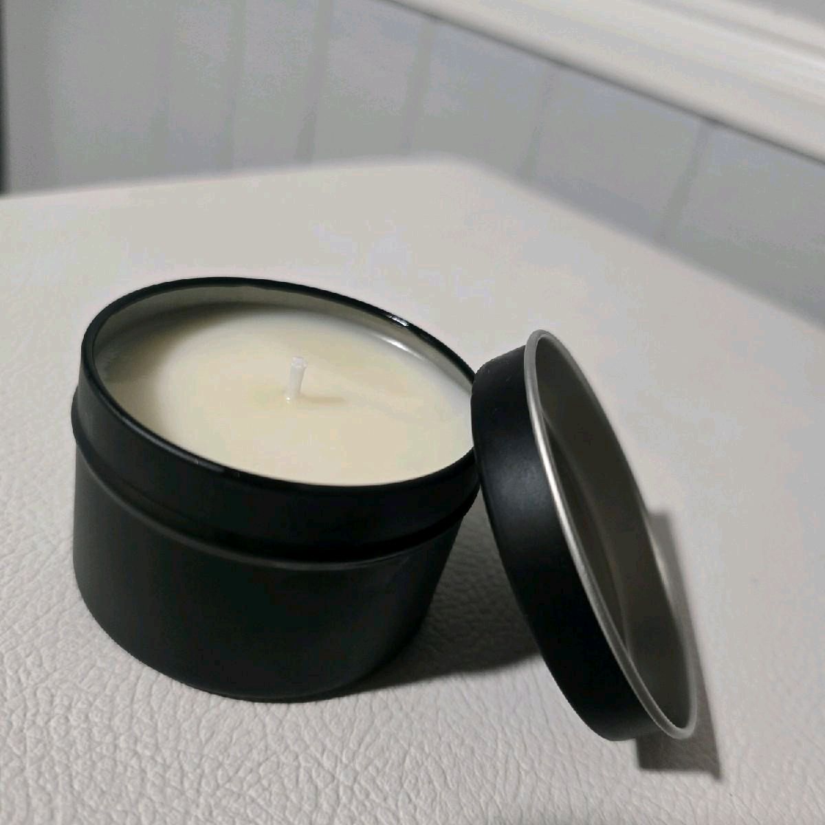 Black Violet & Saffron - Premium 4oz Fragrance Candle