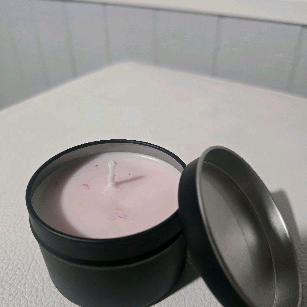 Black Violet & Saffron - Premium 4oz Fragrance Candle