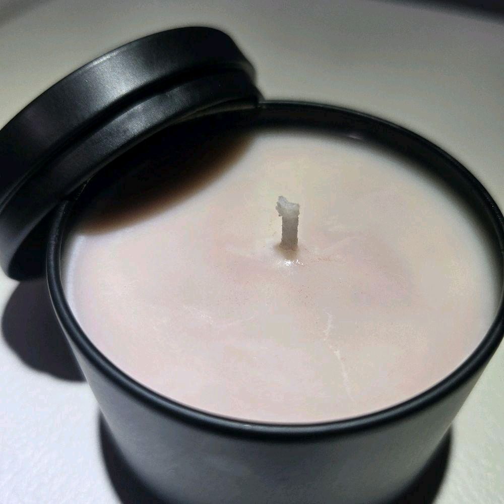 Black Violet & Saffron - Premium 4oz Fragrance Candle