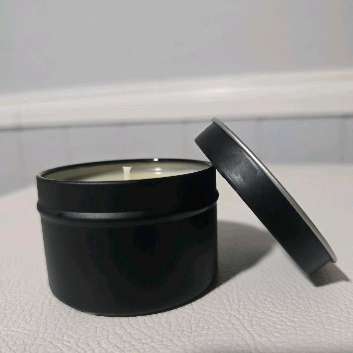 Black Violet & Saffron - Premium 4oz Fragrance Candle